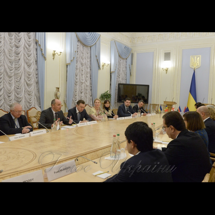 Голова Верховної Ради України Андрій Парубій зустрівся з членами Бюро Парламентської асамблеї ЄВРОНЕСТ. 

Учасники зустрічі обговорили питання щодо подальшої взаємодії країн Східної Європи, підтримки інститутів демократії, стабільності та безпеки в регіоні, а також плани розвитку співпраці.
