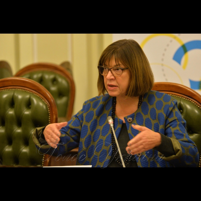 У Верховній Раді України триває  робота VI сесії Парламентської асамблеї ЄС – Східні сусіди (ПА ЄВРОНЕСТ). Прес-конференція Ребекки Хармс та Мар’яна Лупу