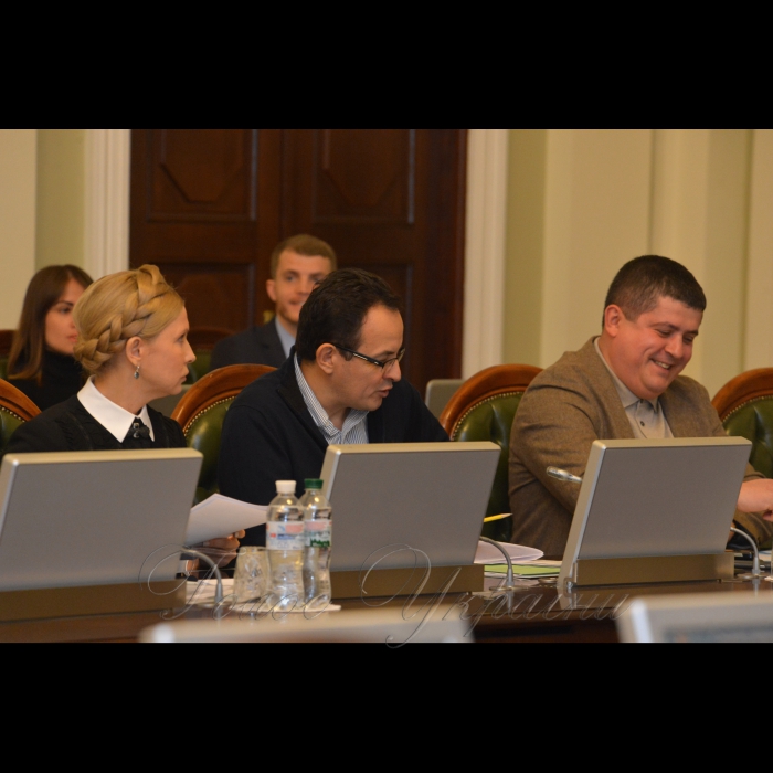 Погоджувальна рада Верховної Ради України. Юлія Тимошенко Б Олег Березюк САМ Максим Бурбак НФ