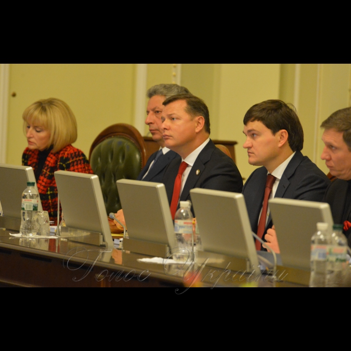 Погоджувальна рада Верховної Ради України. Ірина Луценко БП Юрій Бойко ОП Олег Ляшко ОП Валерій Писаренко ВІДРО