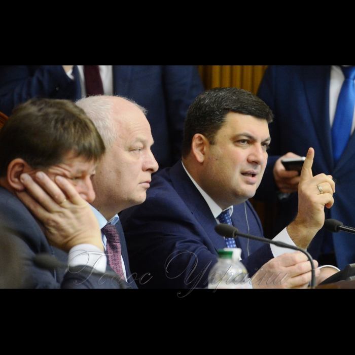 Пленарне засідання Верховної Ради України. Відбулася «година запитань до Уряду». Перший віце-прем'єр-міністр України - Міністр економічного розвитку і торгівлі України Степан Кубів, Прем'єр-міністр України Володимир Гройсман 
