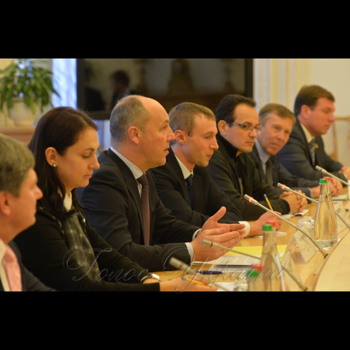 Зустріч Голови Верховної Ради України Андрія Парубія з Президентом Групи Світового банку Джимом Йонг Кімом за участі голів депутатських фракцій та груп. Гопко, Березюк