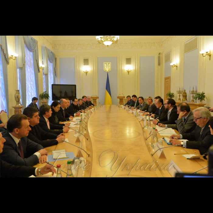 Зустріч Голови Верховної Ради України Андрія Парубія з Президентом Групи Світового банку Джимом Йонг Кімом за участі голів депутатських фракцій та груп. Біловол, Бурбак, Герасимов, Гопко, Березюк