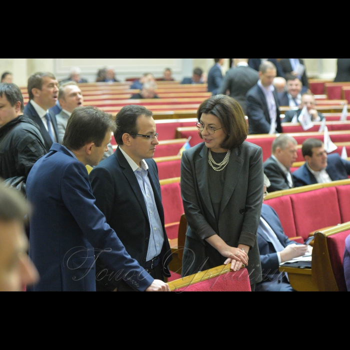 Пленарне засідання Верховної Ради України. Олег Березюк, Оксана Сироїд