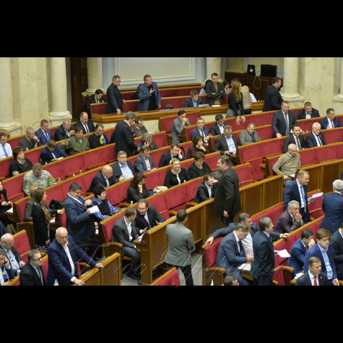Пленарне засідання Верховної Ради України. Голосування по проекту закону про внесення змін до Закону України “Про статус ветеранів війни, гарантії їх соціального захисту»