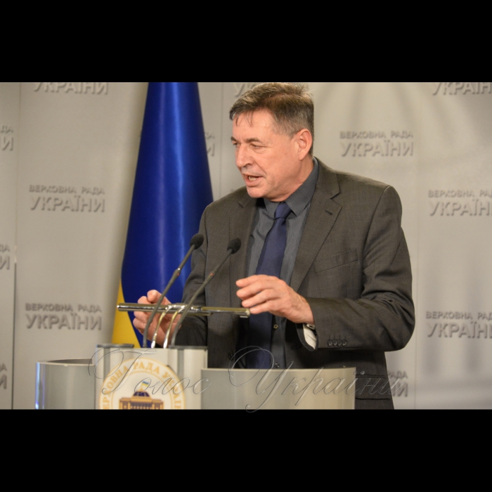 21 листопада 2017 у Верховній Раді України в рамках Міжнародного тижня законодавчої відкритості відбулася презентація Комунікаційної стратегії парламенту на 2017-2021 роки. Документ, що став результатом роботи стратегічних сесій за участю політиків, експертів, співробітників Апарату Верховної Ради та представників громадськості, підготовлено у рамках виконання Плану дій з реалізації Декларації відкритості парламенту за сприяння проекту Європейського Союзу, Верховної Ради України та ПРООН «Рада за Європу».
Керівник Проекту ЄС-ПРООН «Рада за Європу» Джонатан Мерфі.