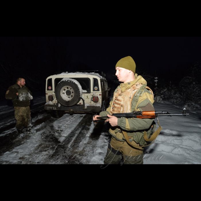 23 листопада 2017 Тихий наступ. Нашому кореспонденту першому з журналістів довелось побувати у звільнених селах на Світлодарській дузі – Травневому та Гладосовому. 