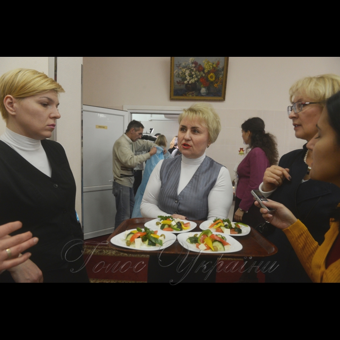 23 листопада 2017 у Верховній Раді України - День відкритих дверей їдальні.
У рамках Міжнародного тижня законодавчої відкритості і відповідно до численних побажань телеканалів та інформаційних агентств проводиться відкритий захід з метою ознайомлення з роботою парламентської їдальні.
Під час заходу буде продемонстровано асортимент страв, роз’яснено цінову політику і принципи організації роботи закладів харчування у Верховній Раді.