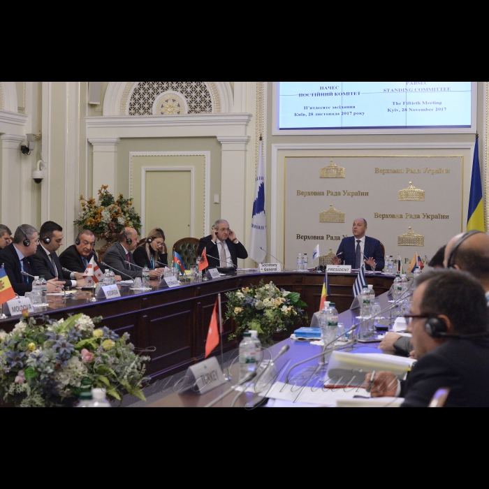 28 листопада 2017 Голова Верховної Ради України Андрій Парубій взяв участь у засіданні Постійного комітету ПАЧЕС (вул. Грушевського, 5, конференц-зал).