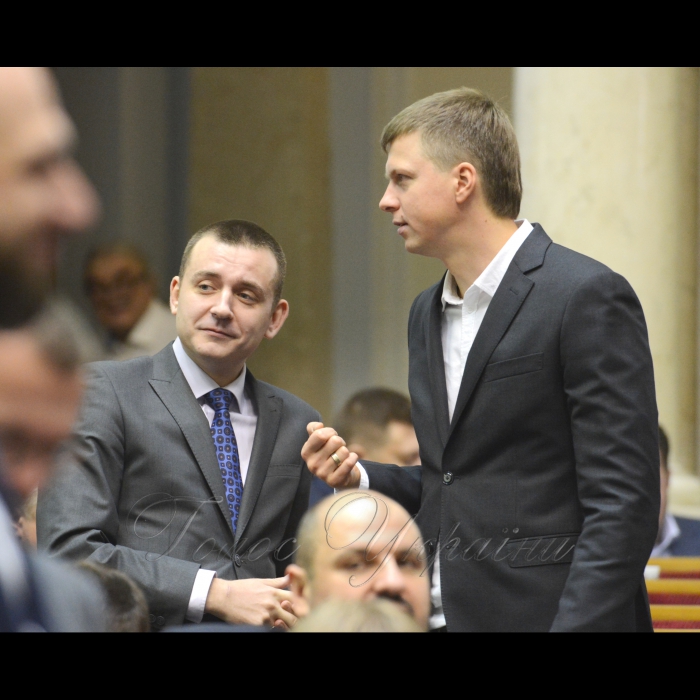 5 грудня 2017 сесія Верховної Ради України. Артем Вітко позафр., Олексій Мушак БП.