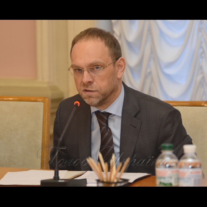 4 грудня 2017 засідання Комітету з питань державного будівництва, регіональної політики та місцевого самоврядування. Голова комітету Сергій Власенко.