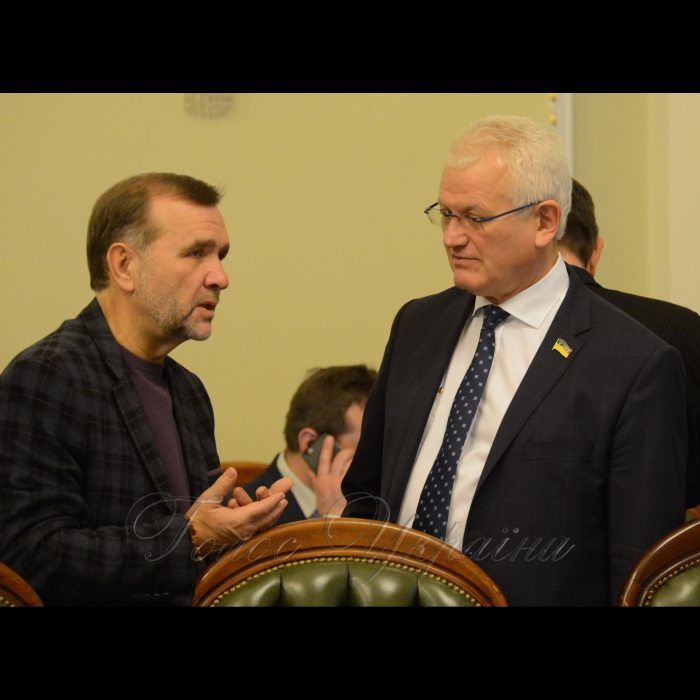 18 грудня2017 засідання Погоджувальної ради Верховної Ради України.
Олександр Бакуменко (ДП), Олександр Співаковський (БП).