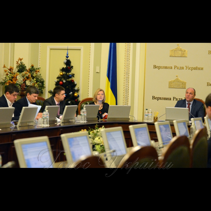 18 грудня2017 засідання Погоджувальної ради Верховної Ради України. Максим Бурбак (НФ), Артур Герасмимов, В'ячеслав Кириленко, Ірина Геращенко, Андрій Парубій