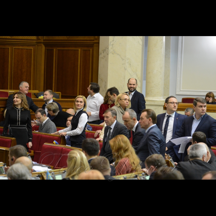 21 грудня 2017 Сесія Верховної Ради України.
Прийнято Закон 