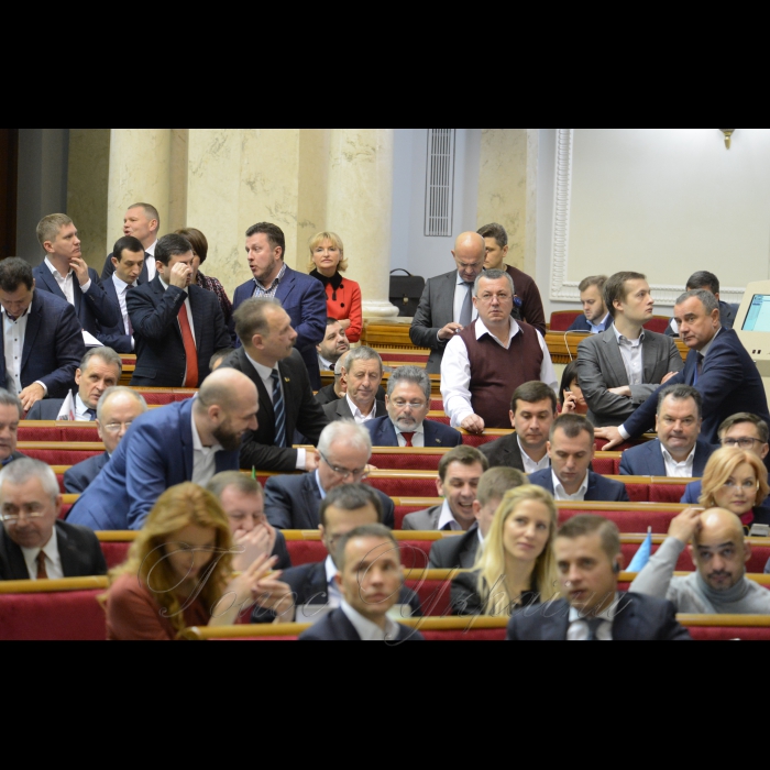 21 грудня 2017 Сесія Верховної Ради України.
Прийнято Закон 