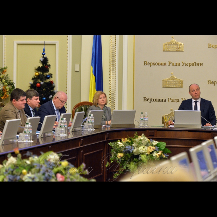 15 січня 2018 погоджувальна рада Верховної Ради України. Максим Бурбак - НФ, Артур Герасимов БПП, 1 віце-прем’єр Степан Кубів, 1 заступник Голови ВР Ірина Геращенко, Голова ВР Андрій Парубій.