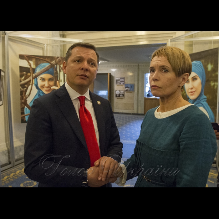 16 січня 2018 у кулуарах  Верховної Ради відкрилася фотовиставка пам'яті борця за свободу і незалежність України, лейтенанта Збройних Сил, Народного героя України Аміни Окуєвої. 