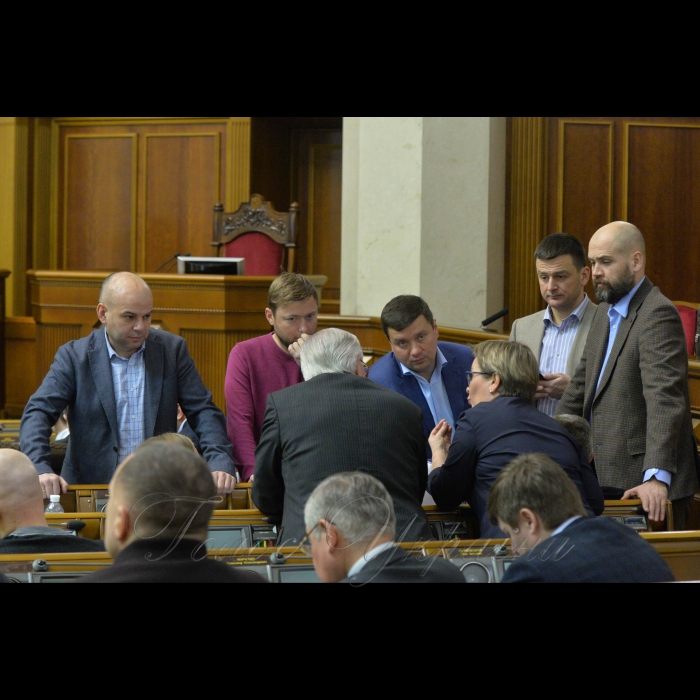 18 січня 2018 пленарне засідання Верховної Ради України.
Верховна Рада України 280 голосами «за» прийняла Прийнято Закон 