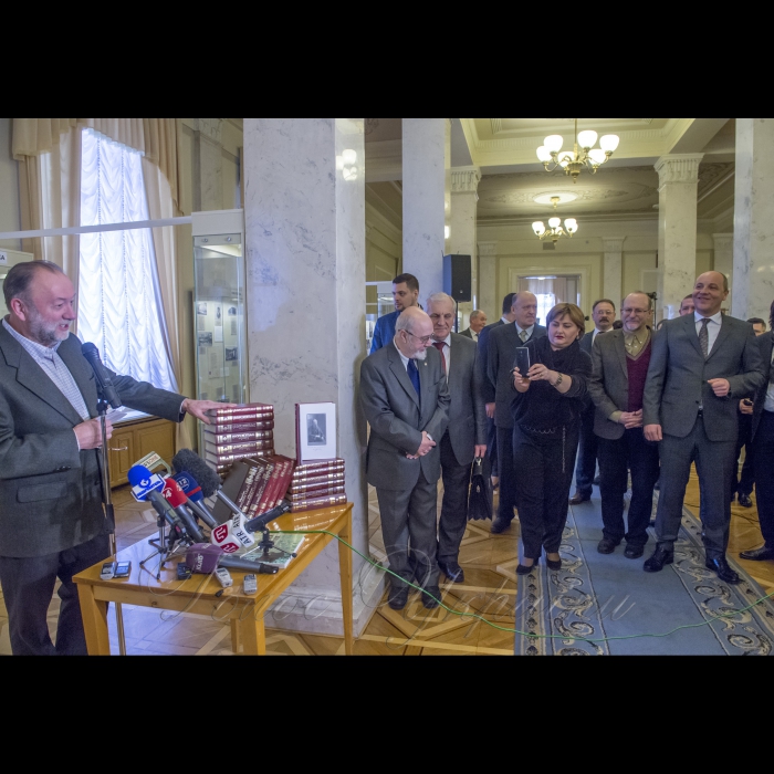18 січня 2018 Голова Верховної Ради України Андрій Парубій відкриє чергову постійно діючу експозицію Музею українського парламентаризму з нагоди 100-літнього ювілею проголошення незалежності Української Народної Республіки.