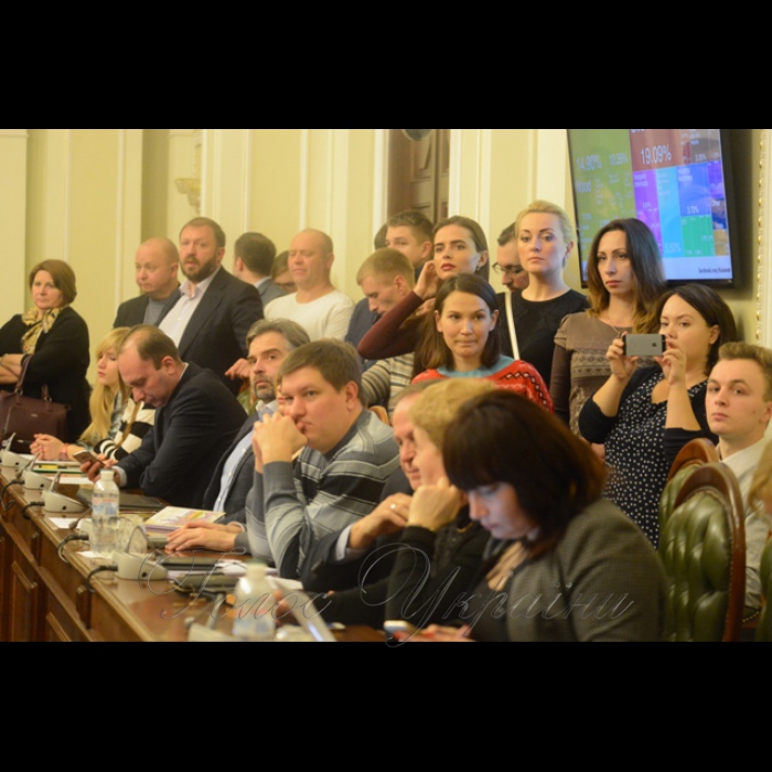 30 січня 2018 круглий стіл на тему: «Рік закону про експортно-кредитне агентство. Чому гальмують український експорт?» 
Організатори заходу - Комітет з питань промислової політики та підприємництва та Комітет з питань фінансової політики та банківської діяльності.
Закон про експортно-кредитне агентство (ЕКА) був прийнятий Верховною Радою ще наприкінці 2016-го року в результаті майже дворічної роботи та дискусій, і вступив у силу 1 січня 2017 року. Минув більш ніж рік, а українського ЕКА й досі немає. Для його створення є всі умови, чому ж ЕКА не створено і не підтримує українських виробників несировинної продукції на іноземних ринках?