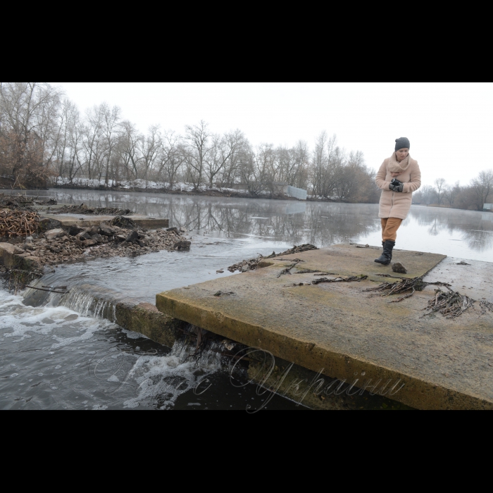 11 лютого 2018 Київ. Забруднення Дніпра в районі 1 шлюзу (Вишеньки).
