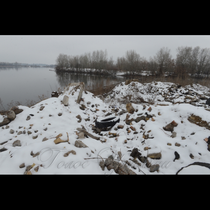 11 лютого 2018 Київ. Забруднення Дніпра в районі 1 шлюзу (Вишеньки).
