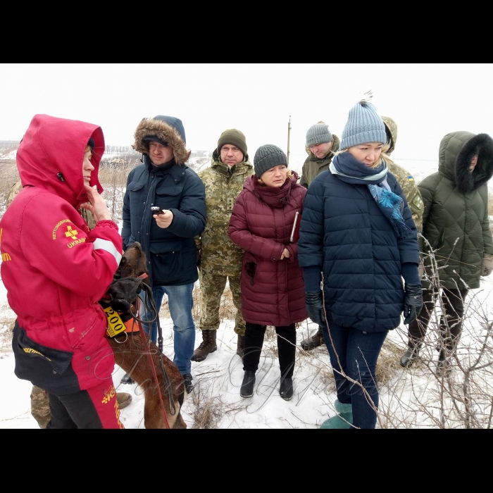 12 лютого 2018 візит Першого заступника Голови Верховної Ради України Ірина Геращенко разом з новим Послом Іспанії в Україні пані Сільвією Кортес Мартін на Донбас.
Ознайомлення з безпековою і гуманітарною ситуацією на Донбасі. 
Роскопки бійців, які загинули у боях за Лисичанськ.
Пошуковими роботами займається спеціальний підрозділ цивільно-військового співробітництва «Евакуація 200» (Гуманітарний проект ЗСУ “Евакуація 200” в районі проведення антитерористичної операції на території Донецької та Луганської областей).
Перший заступник Голови Верховної Ради України Ірина Геращенко, заступник голови Комітету Верховної Ради України з питань європейської інтеграції, народний депутат Марія Іонова.