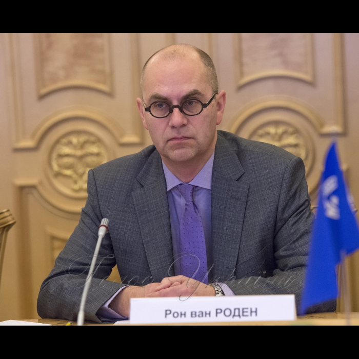 15 лютого 2018 зустріч Голови Верховної Ради України Андрія Парубія з групою експертів Міжнародного Валютного Фонду (МВФ). Керівник місії МВФ в Україні Рон ВАН РОДЕН.