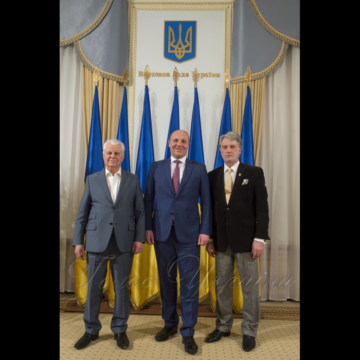 14 лютого 2018 Голова Верховної Ради відгукнувся на пропозицію Президентів України щодо запровадження Дня української державності.
Голова Верховної Ради Андрій Володимирович Парубій провів зустріч з Президентами України 1991-2010 років Леонідом Макаровичем Кравчуком та Віктором Андрійовичем Ющенком, заучасті  Першого віце-прем'єр-міністра України - Міністра економічного розвитку і торгівлі України Кубіва Степана.
Голова Верховної Ради Андрій Парубій, Президенти України 1991-2010 років: Леонід Кравчук та Віктор Ющенко.