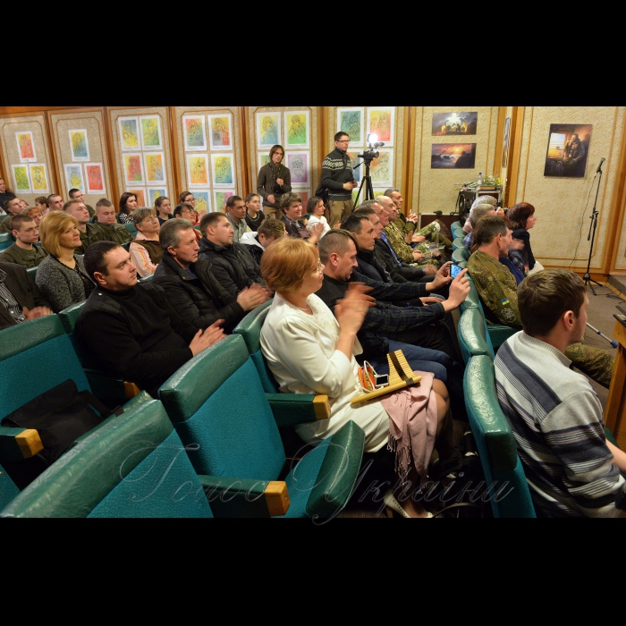 17 лютого 2018 Римма Товкайло, філолог за освітою, презентувала у Національному музеї літератури України книгу «Простір прихованого. Нотатки з військового шпиталю», видавництво «Альтернатива Друк», 2017 р, 112 стор. У книзі поруч з роздумами авторки – спогади про пережите на війні бійців АТО, які лікуються і проходять реабілітацію у Циблівському військовому госпіталі неподалік Переяслава.