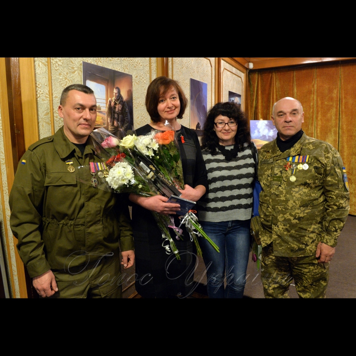 17 лютого 2018 Римма Товкайло, філолог за освітою, презентувала у Національному музеї літератури України книгу «Простір прихованого. Нотатки з військового шпиталю», видавництво «Альтернатива Друк», 2017 р, 112 стор. У книзі поруч з роздумами авторки – спогади про пережите на війні бійців АТО, які лікуються і проходять реабілітацію у Циблівському військовому госпіталі неподалік Переяслава. Сергій Козій, письменниця Римма Товкайло, художниця Беата Куркуль, Віталій Петровський.