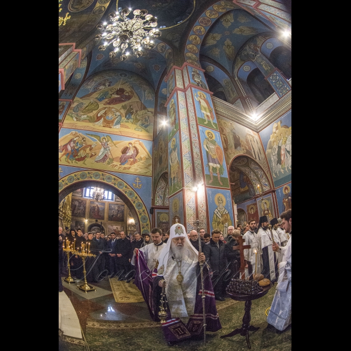 20 лютого 2018 Голова ВР Андрій Парубій, Президент України Петро Порошенко, Прем’єр-міністр Володимир Гройсман, Голова Української православної церкви Київського патріархату, Патріарх Київський і всієї Руси-України Філарет під час молебню за загиблими Героями Небесної Сотні в Михайлівському соборі.