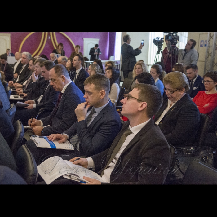 22 лютого 2018 Голова Верховної Ради України Андрій Парубій взяв участь у публічному обговоренні на тему: «Створення парламентської служби як складова реформи Верховної Ради України».
