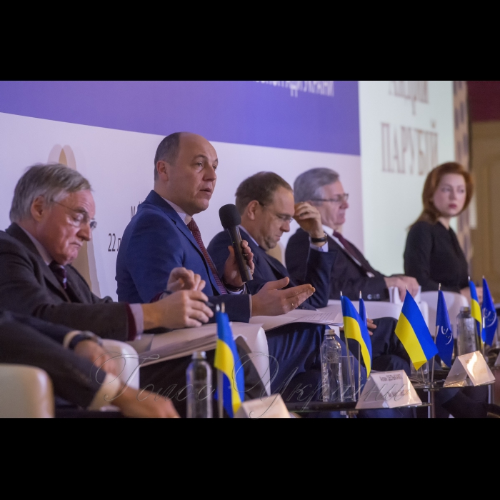 22 лютого 2018 Голова Верховної Ради України Андрій Парубій взяв участь у публічному обговоренні на тему: «Створення парламентської служби як складова реформи Верховної Ради України».