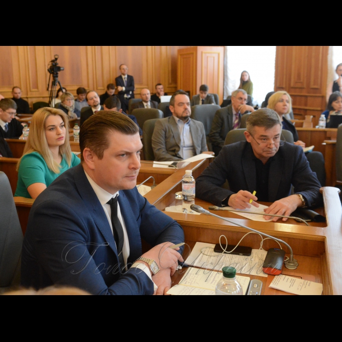 28 лютого 2018 комітет Верховної Ради України з питань свободи слова та інформаційної політики провів комітетські слухання на тему: «Стоп фейк: проблеми законодавчого регулювання відповідальності за дифамацію у медіа».