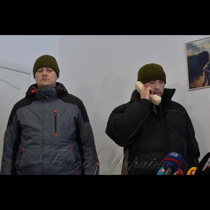 2 березня 2018 Росія передала Україні викрадених спецслужбами Росії біля державного кордону у Сумській області в жовтні 2017 року українських прикордонників Богдана Марцоня та Ігоря Дзюбака. Обмін відбувся 2 березня на нейтральній смузі українсько-російського державного кордону в районі пункту пропуску «Гоптівка» в Харківській області.