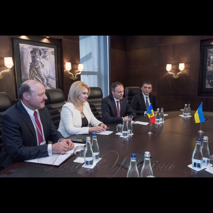 02 березня 2018 візит Голови Верховної Ради України Андрія Парубія до Республіки Молдова для участі у Міжпарламентській конференції.
Зустріч Голови Верховної Ради України Андрія Парубія зі Спікером Парламенту Республіки Молдова Андріаном  Канду 
Підписання відкритого листа головам парламентів європейських країн.
з української сторони беруть участь:
Г.Гопко, Н.Кацер-Бучковська, І.Фріз, І.Гнатишин, П.Боднар, Т.Подольська, А.Ковальов.