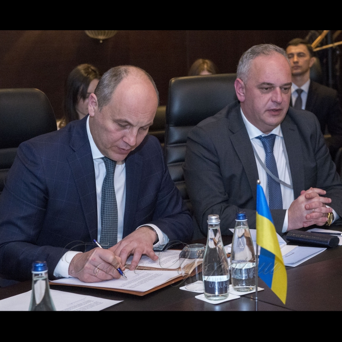 02 березня 2018 візит Голови Верховної Ради України Андрія Парубія до Республіки Молдова для участі у Міжпарламентській конференції.
Зустріч Голови Верховної Ради України Андрія Парубія зі Спікером Парламенту Республіки Молдова Андріаном  Канду 
Підписання відкритого листа головам парламентів європейських країн.
з української сторони беруть участь:
Г.Гопко, Н.Кацер-Бучковська, І.Фріз, І.Гнатишин, П.Боднар, Т.Подольська, А.Ковальов.