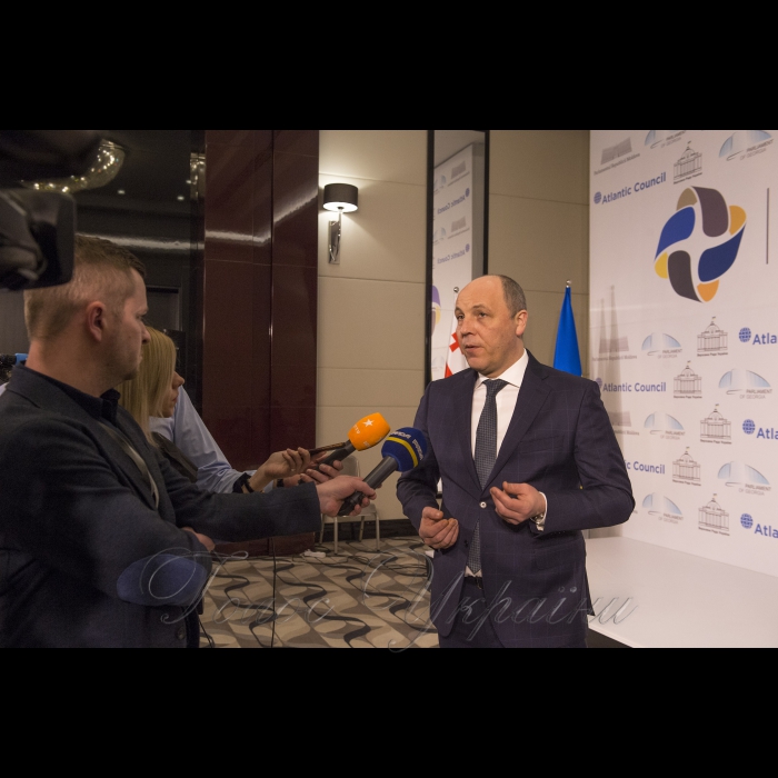 02 березня 2018 візит Голови Верховної Ради України Андрія Парубія до Республіки Молдова для участі у Міжпарламентській конференції.
Зустріч Голови Верховної Ради України Андрія Парубія зі Спікером Парламенту Республіки Молдова Андріаном  Канду 
Підписання відкритого листа головам парламентів європейських країн.
з української сторони беруть участь:
Г.Гопко, Н.Кацер-Бучковська, І.Фріз, І.Гнатишин, П.Боднар, Т.Подольська, А.Ковальов.