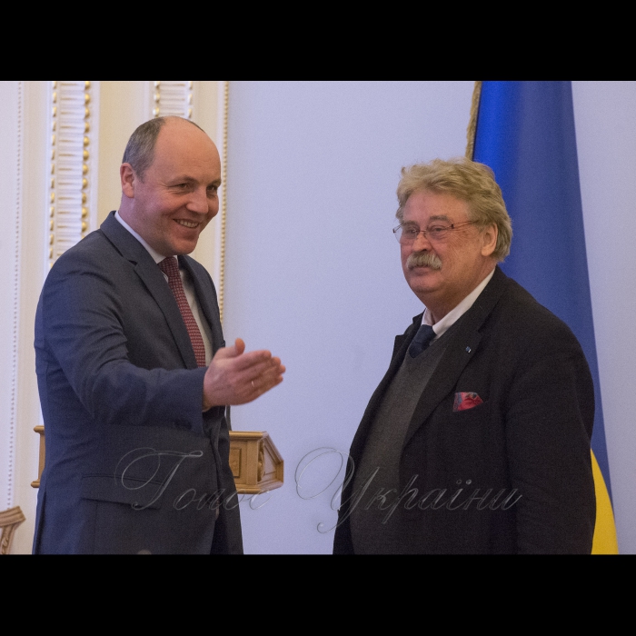 6 березня 2018 зустріч Голови Верховної Ради України Андрія Парубія з членом Європейського Парламенту Ельмаром Броком. 