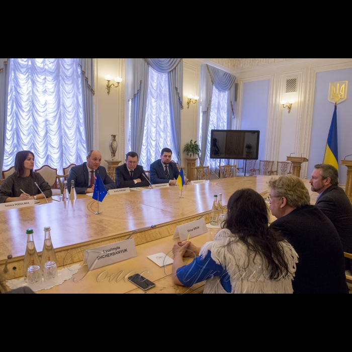 6 березня 2018 зустріч Голови Верховної Ради України Андрія Парубія з членом Європейського Парламенту Ельмаром Броком. 