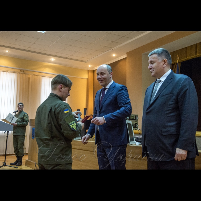 14 березня 2018 Голова Верховної Ради України Андрій Парубій взяв участь в урочистих заходах з нагоди Дня українського добровольця, які відбулись на території військової частини №3066 Північного Київського територіального управління Національної гвардії України (м. Київ, вул. Коновальця, 38).
Лейтенанта Володимира Пастушка позивний 