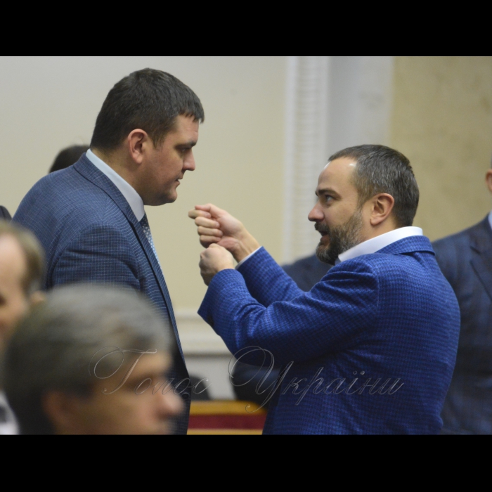 15 березня 2018 сесія Верховної Ради України. Юрій Вознюк НФ, Андрій Павелко БП.