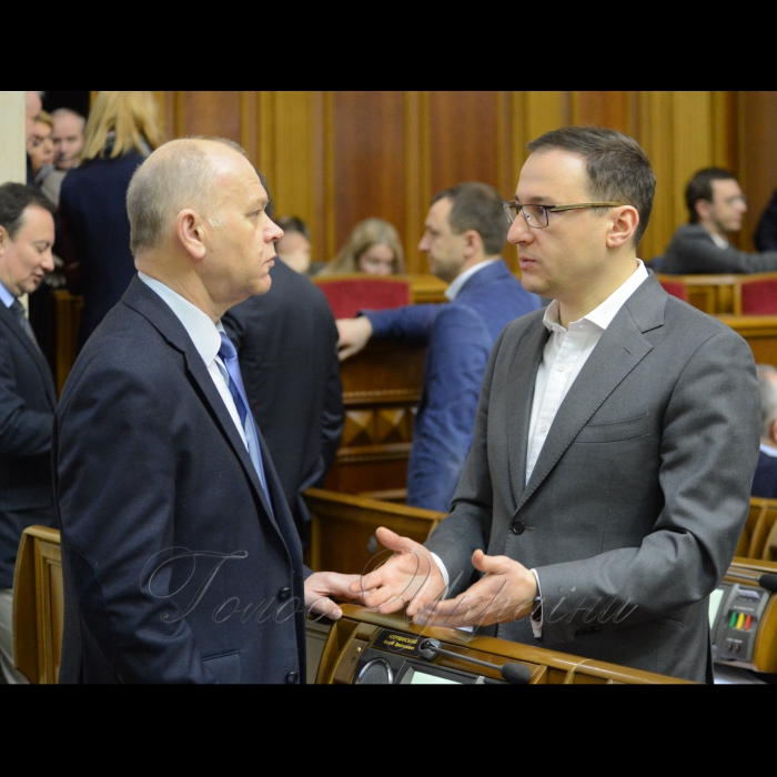 16 березня 2018 сесія Верховної Ради України. Михайло Довбенко БП, Олексій Рябчин Б.