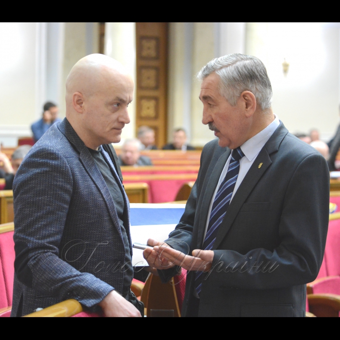 Сесія Верховної Ради України. Андрій Денисенко позафр. Олександр Марченко позафр.