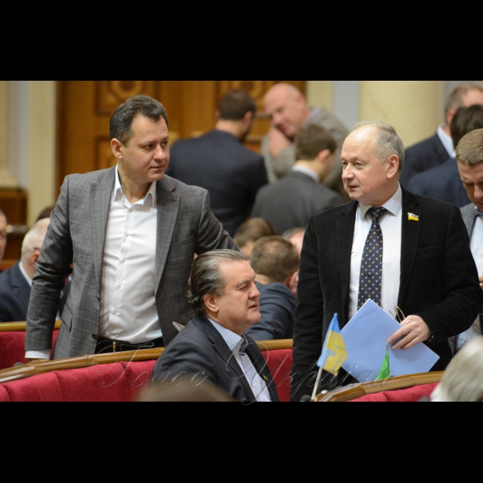 3 квітня 2018 засідання ВР. Тарас Батенко, Олександр Дубінін, Валентин Дідич позафр.