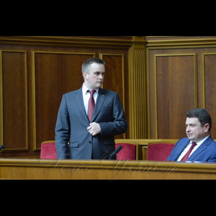 4 квітня 2018 засідання ВР. Заслуховування  заступника Генерального прокурора України - керівника Спеціалізованої антикорупційної прокуратури Назара Холодницького та Директора Національного антикорупційного бюро України Артема Ситника.