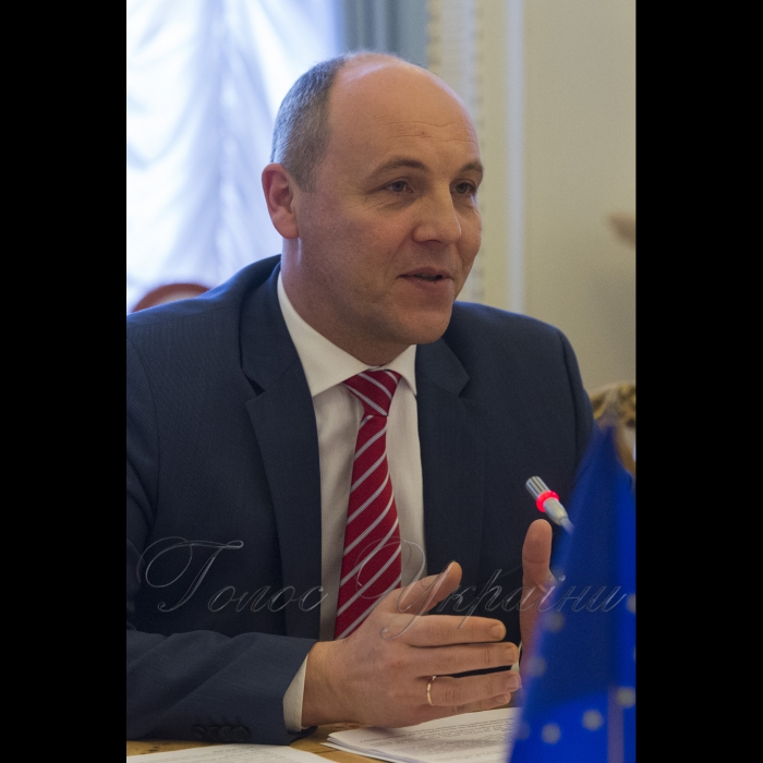 6 квітня 2018 зустріч Голови Верховної Ради України Андрія Парубія з делегацією Комітету Європейського Парламенту у закордонних справах.