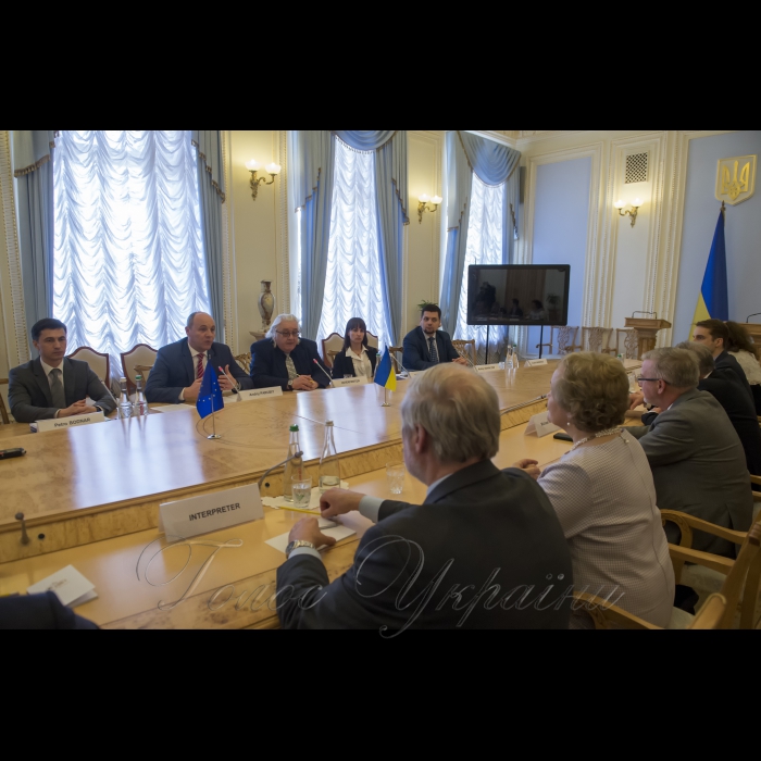 6 квітня 2018 зустріч Голови Верховної Ради України Андрія Парубія з делегацією Комітету Європейського Парламенту у закордонних справах.