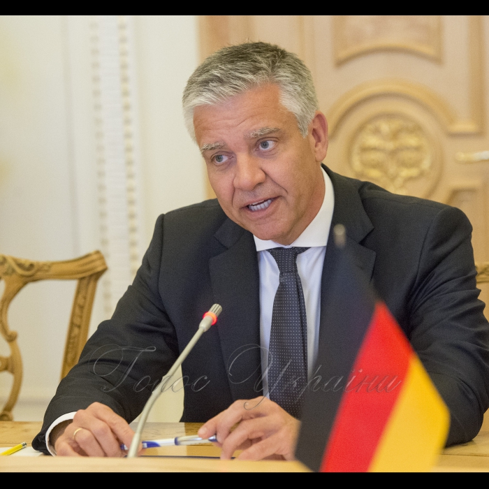 12 квітня 2018 зустріч Голови Верховної Ради України Андрія Парубія з депутатом Німецького Бундестагу Франком Штеффелем.